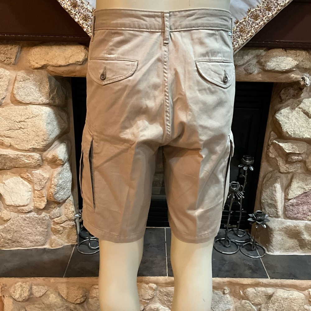 Levi’s shorts khaki W34 - Picture 4 of 15
